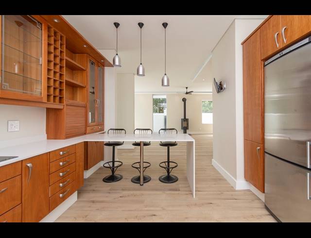 3 BEDROOM HOUSE TO LET IN CLAREMONT